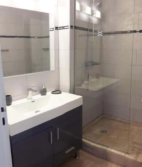 Appartement En Residence Avec Terrasse, Piscine Oyster Pond Apartament